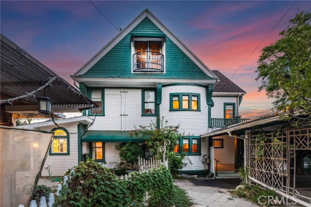 Detail Gallery Image 6 of 72 For 1228 S Center St, Redlands,  CA 92373 - 7 Beds | 5 Baths