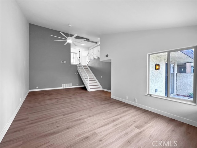 Image 8 of 33 For 9948 Del Rio