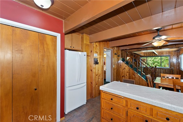 Detail Gallery Image 17 of 40 For 26661 Lake Forest Dr, Twin Peaks,  CA 92391 - 3 Beds | 2/1 Baths