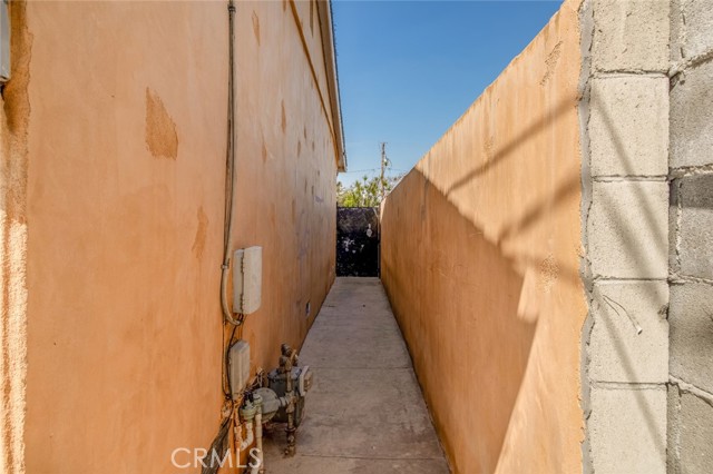 Detail Gallery Image 22 of 30 For 8266 Fontana St, Downey,  CA 90241 - 2 Beds | 1 Baths