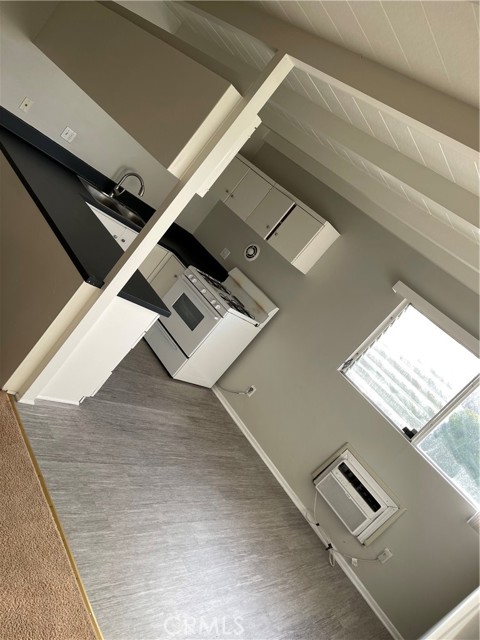 1935 W Linden Street, Riverside CA: https://media.crmls.org/medias/52b8fafd-aead-482b-a459-f779889ada85.jpg