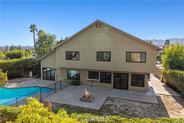 22526 Napa St, West Hills CA: https://media.crmls.org/medias/52ba71ea-ce2c-496f-8c14-929bed6ca817.jpg