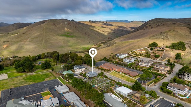 3020 Ironwood Avenue, Morro Bay CA: https://media.crmls.org/medias/52bac8aa-804b-467e-a30d-a93d04f5d100.jpg