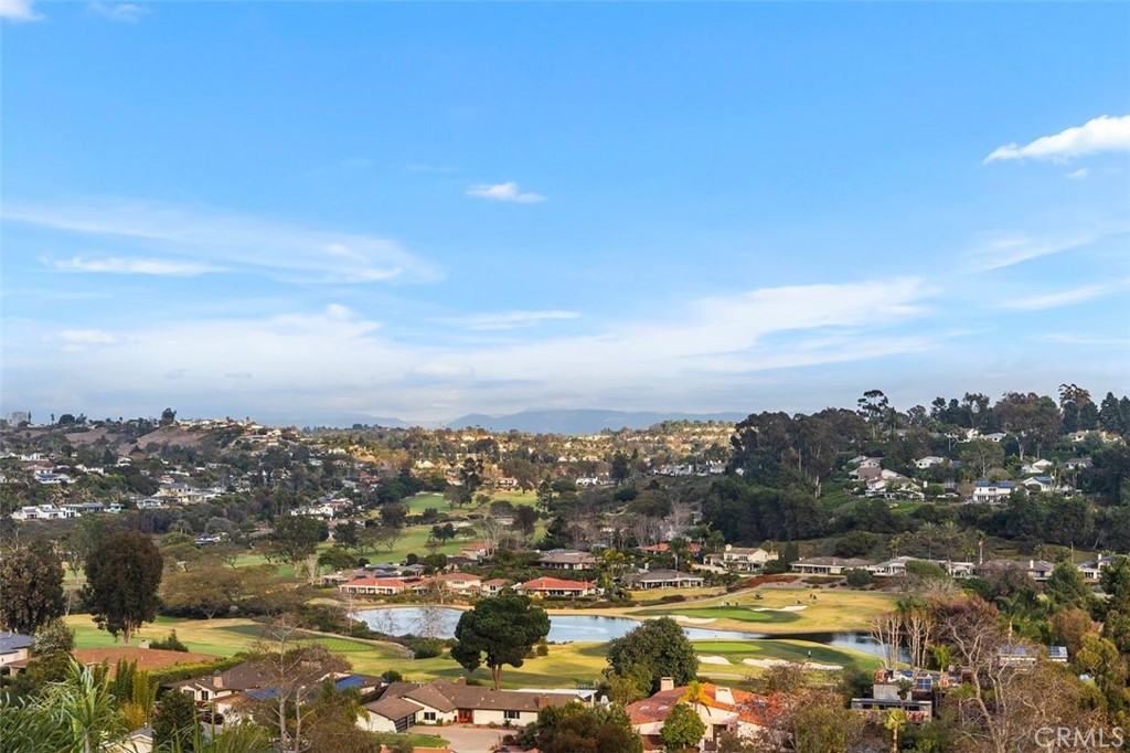 https://media.crmls.org/medias/52bb03f3-154d-45b4-8d7d-d7d31413810e.jpg?preset=X-Large