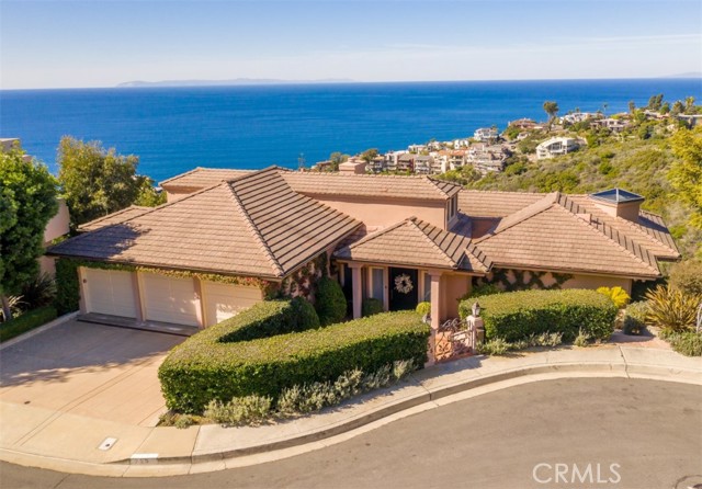 755 Pelican Dr, Laguna Beach, CA 92651