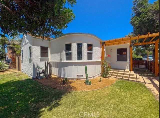 489 W Hill Street, Long Beach CA: https://media.crmls.org/medias/52bbaaea-6e29-4c16-af7f-219ce67009e9.jpg