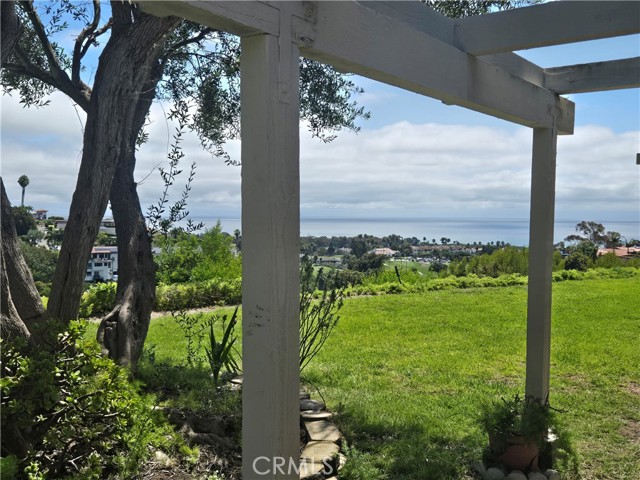 110 Calle Cuervo, San Clemente CA: https://media.crmls.org/medias/52bbb7b7-91e9-482e-b856-1be6d84c0b26.jpg