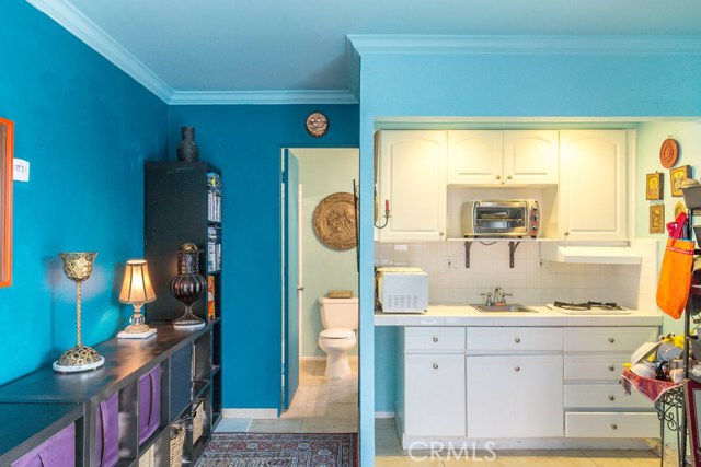 205 Lucia Avenue, Redondo Beach, California 90277, 7 Bedrooms Bedrooms, ,3 BathroomsBathrooms,Residential,Sold,Lucia,SB17052115