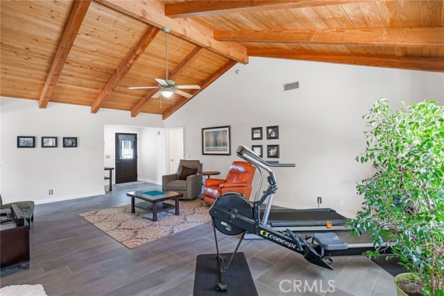Detail Gallery Image 2 of 45 For 151 via Mission Dr, Chico,  CA 95928 - 3 Beds | 2 Baths