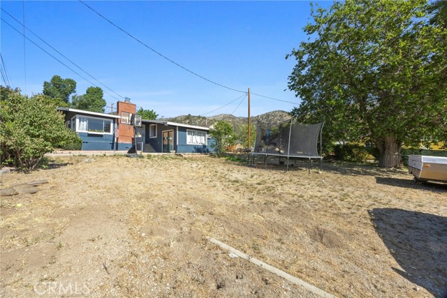 4201 Irvon Trail, Frazier Park CA: https://media.crmls.org/medias/52bcfcd0-6f22-4735-bb92-cad4b5b6887c.jpg