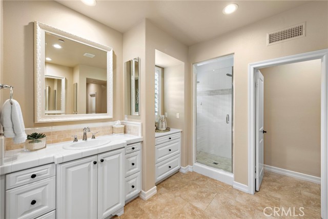 21 Corte Lomas Verdes, San Clemente CA: https://media.crmls.org/medias/52be081d-d270-48d5-a03a-9008d3405396.jpg