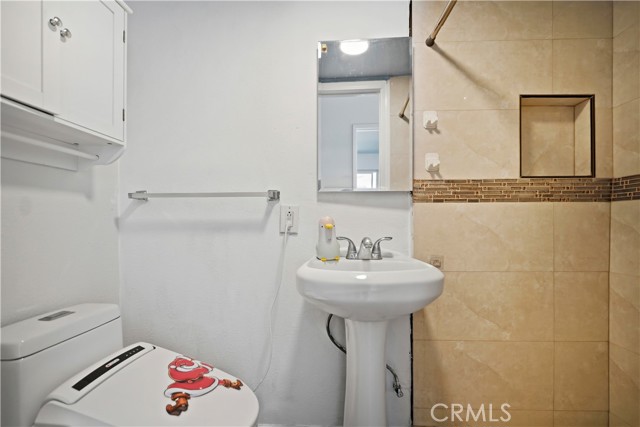 Detail Gallery Image 12 of 34 For 516 N Moore Ave a,  Monterey Park,  CA 91754 - 4 Beds | 3 Baths