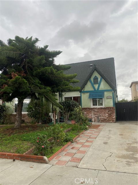 Detail Gallery Image 2 of 10 For 8453 Cypress, South Gate,  CA 90280 - 3 Beds | 1/1 Baths