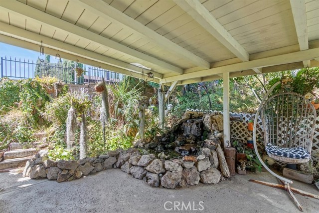 19259 Ludlow St., Porter Ranch CA: https://media.crmls.org/medias/52beb5eb-dffd-4e40-ade7-764ea3f37bd9.jpg