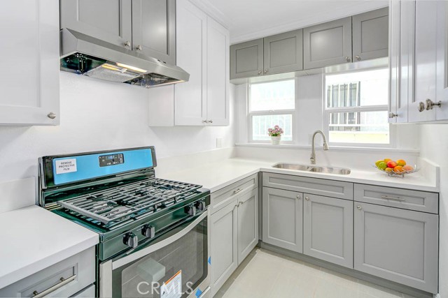 Detail Gallery Image 10 of 17 For 212 S Hoover St, Los Angeles,  CA 90004 - 2 Beds | 1 Baths