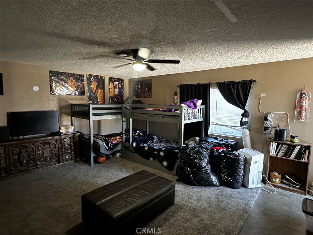 https://media.crmls.org/medias/52bef3de-4969-4e75-b05b-eb9649f49887.jpg?preset=X-Large