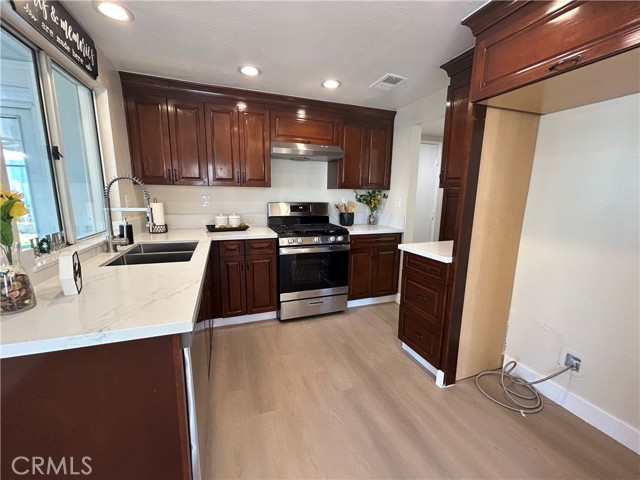 Detail Gallery Image 15 of 42 For 26888 Day Break Dr, Corona,  CA 92883 - 3 Beds | 2/1 Baths