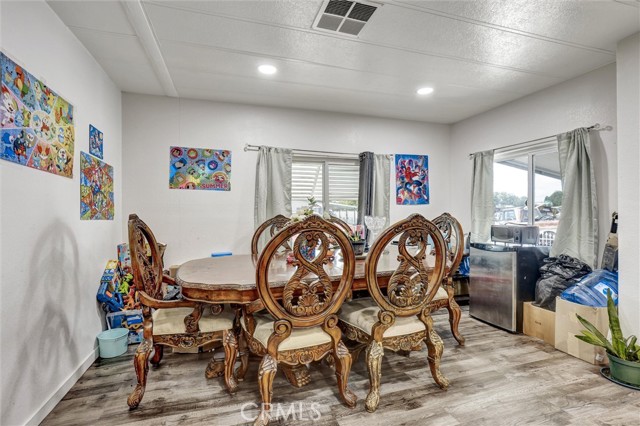 Detail Gallery Image 5 of 32 For 43434 Dessie Way, Hemet,  CA 92544 - 2 Beds | 2 Baths