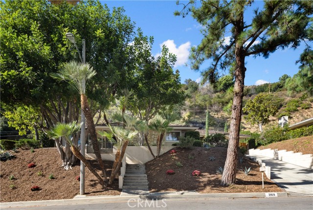 Detail Gallery Image 4 of 57 For 2169 Highland Vista, Arcadia,  CA 91006 - 3 Beds | 3 Baths