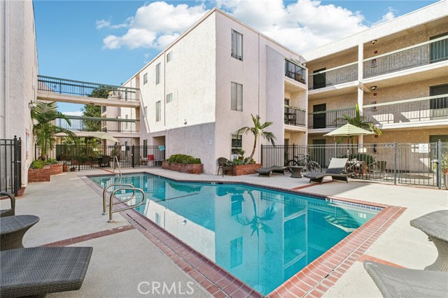 Detail Gallery Image 23 of 27 For 409 Burchett #210,  Glendale,  CA 91203 - 2 Beds | 2 Baths