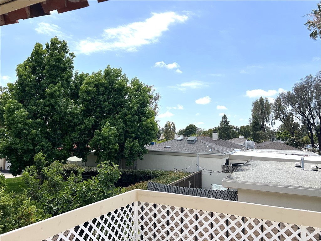 https://media.crmls.org/medias/52c1926f-6770-479c-8c04-14d85105335b.jpg?preset=X-Large