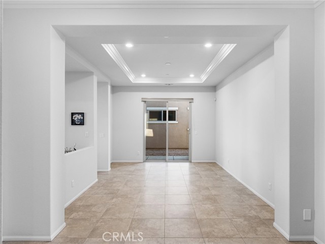 Detail Gallery Image 9 of 42 For 19255 Castana St, Apple Valley,  CA 92308 - 3 Beds | 3 Baths