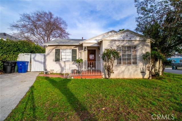 2484 Hanning Avenue, Altadena CA: https://media.crmls.org/medias/52c22c58-03be-4555-a905-1d1a859ff07c.jpg