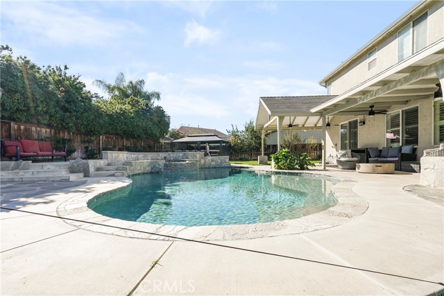 Detail Gallery Image 49 of 56 For 569 Overleaf, San Jacinto,  CA 92582 - 3 Beds | 4 Baths