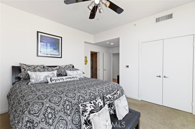 400 W Ocean Boulevard, Long Beach CA: https://media.crmls.org/medias/52c2b716-e543-4f0d-bef8-25a9e8e8f01a.jpg