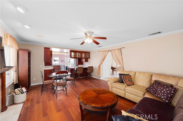 Detail Gallery Image 12 of 52 For 1677 Laurelwood Ave, Colton,  CA 92324 - 3 Beds | 2/1 Baths