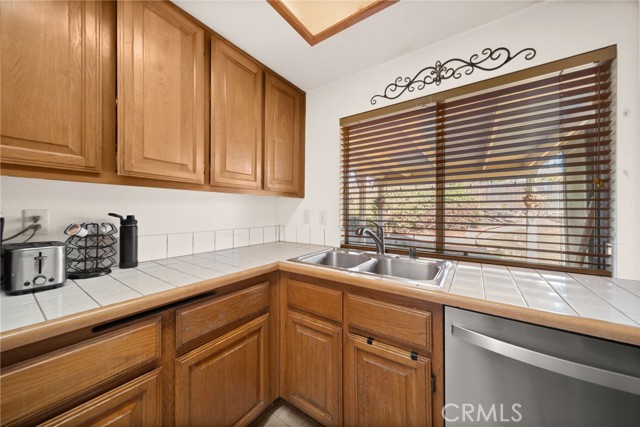 Detail Gallery Image 14 of 34 For 26418 Capay Bay Ct, Moreno Valley,  CA 92555 - 3 Beds | 2 Baths
