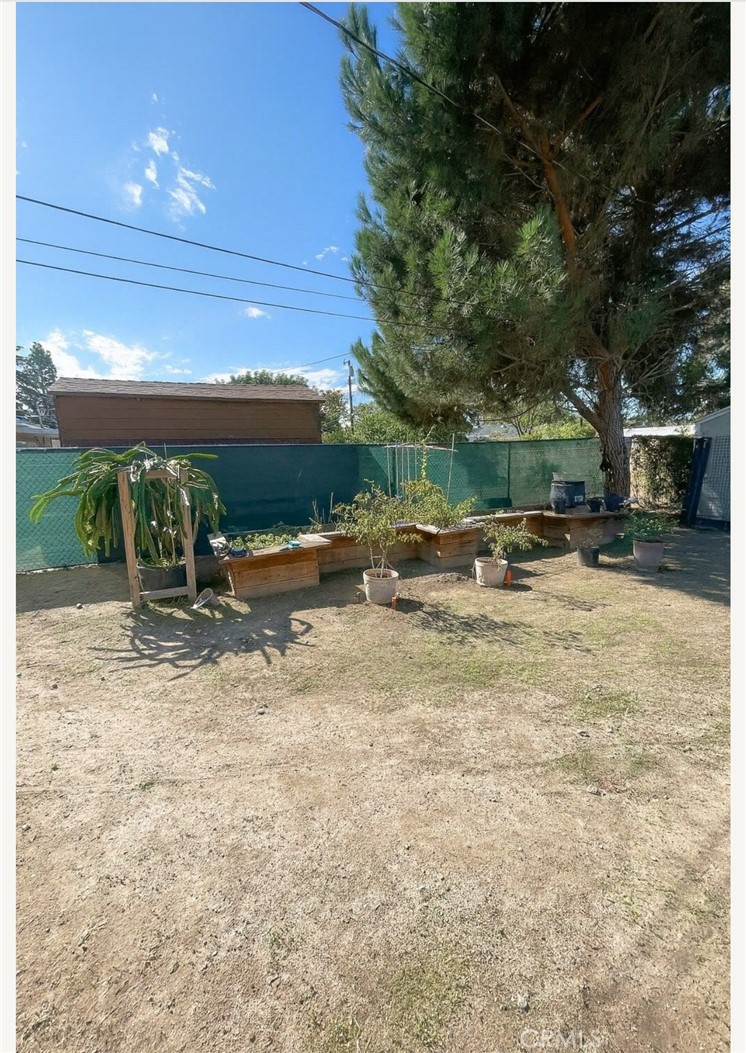 MLS #OC25246423 image #2