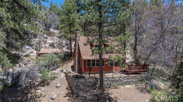 352 Big Bear Trail, Fawnskin CA: https://media.crmls.org/medias/52c44f89-bf2a-4a73-ae01-c3cbf5e78558.jpg