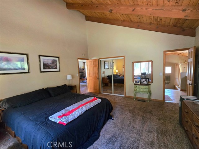 943 Grass Valley Road, Lake Arrowhead CA: https://media.crmls.org/medias/52c492ec-6952-4ff7-a465-513752b8ebcb.jpg
