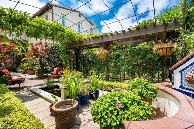 Detail Gallery Image 19 of 75 For 24711 Tiburon St, Valencia,  CA 91355 - 5 Beds | 5 Baths