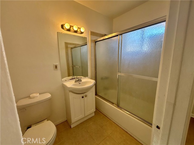 Detail Gallery Image 17 of 21 For 5037 W Avenue M8, Lancaster,  CA 93536 - 4 Beds | 2 Baths