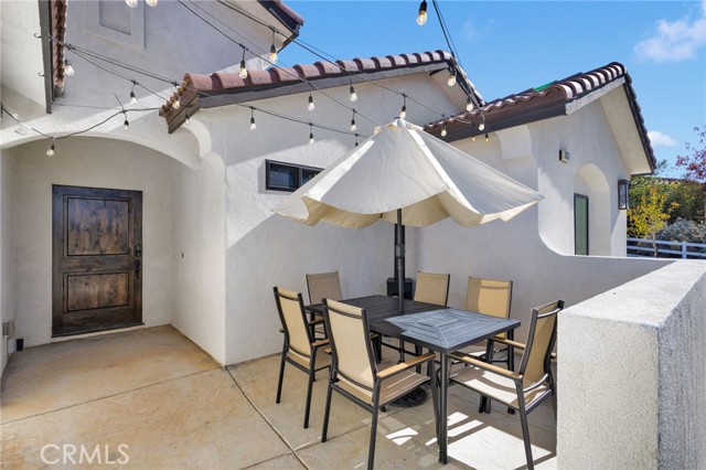 Detail Gallery Image 4 of 71 For 8357 Macron, Oak Hills,  CA 92344 - 4 Beds | 3 Baths