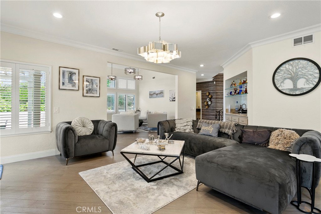 52c57a5c B115 4c4a 87b7 531caaa35a3a