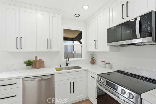 Detail Gallery Image 9 of 20 For 3435 Olive, Long Beach,  CA 90807 - 2 Beds | 1 Baths