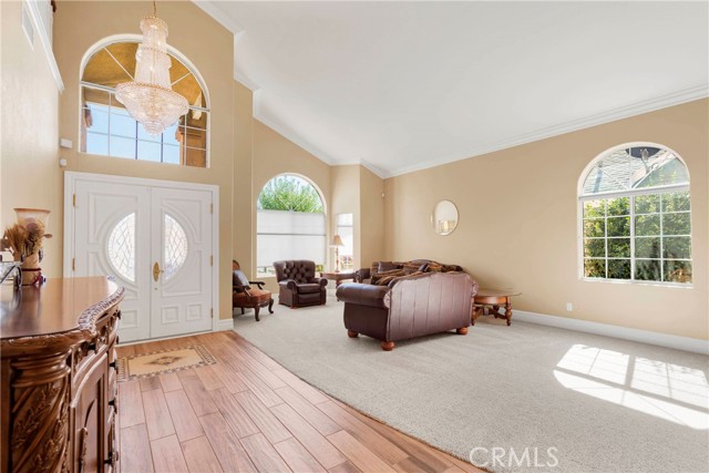 Detail Gallery Image 5 of 60 For 13880 Driftwood Dr, Victorville,  CA 92395 - 4 Beds | 3 Baths