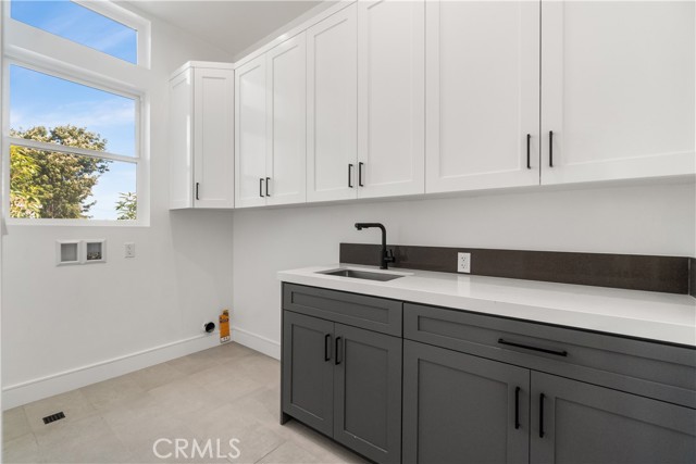 Detail Gallery Image 37 of 50 For 1303 Harkness Ln, Redondo Beach,  CA 90278 - 5 Beds | 4/1 Baths