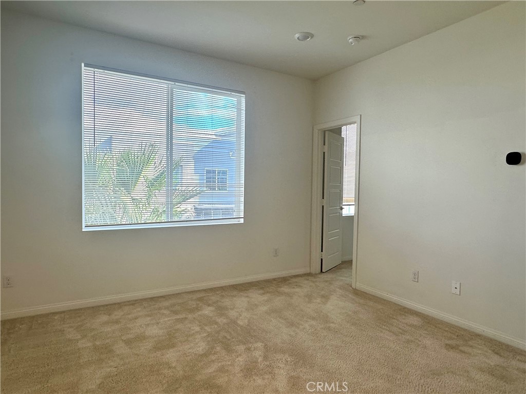 MLS #OC25261351 image #11