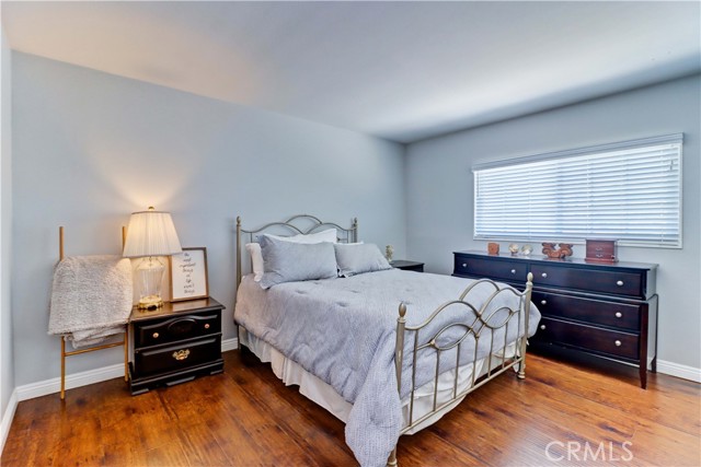 25701 Minoa Drive, Mission Viejo CA: https://media.crmls.org/medias/52c93d83-7c02-4634-a229-641d1efc0a56.jpg