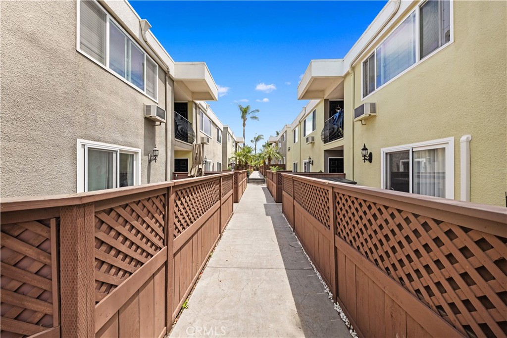 6602 Beadnell Way - photo 9
