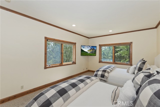 Detail Gallery Image 45 of 64 For 28324 Somerset Ln, Lake Arrowhead,  CA 92352 - 4 Beds | 4/1 Baths