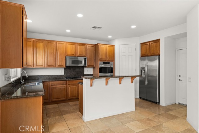 Detail Gallery Image 11 of 46 For 13913 Westwood Way, Rancho Cucamonga,  CA 91739 - 4 Beds | 2/1 Baths