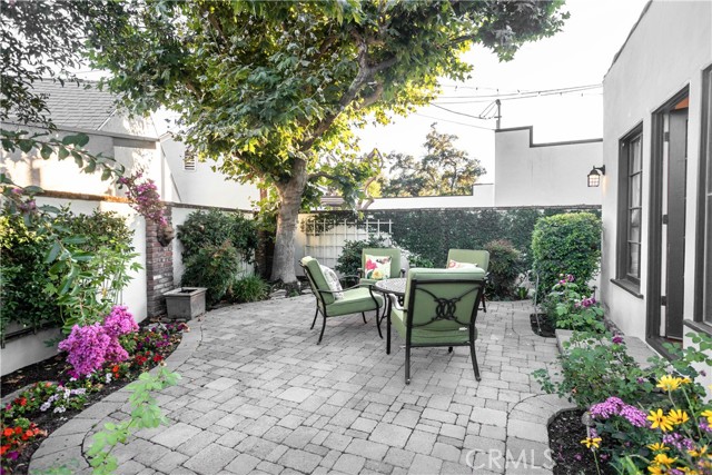 920 Coronado Drive, Glendale CA: https://media.crmls.org/medias/52cbd913-dfec-4239-afcc-7b0c33374185.jpg