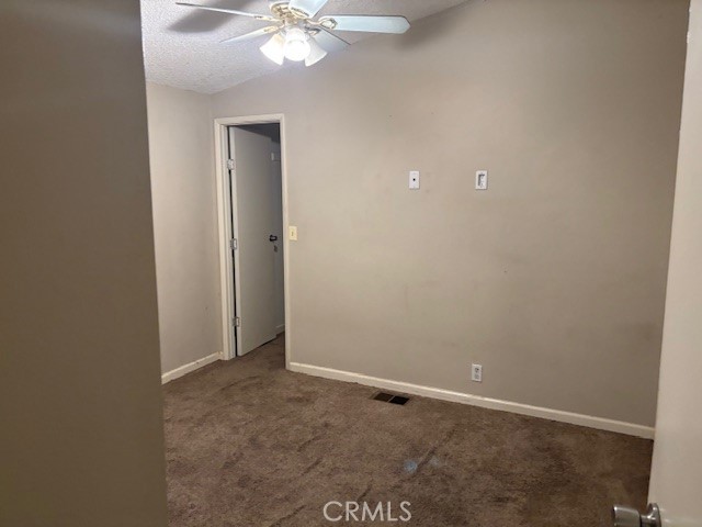 10450 Stageline Street, Corona CA: https://media.crmls.org/medias/52cc0487-5533-45da-a43b-d354dc021850.jpg