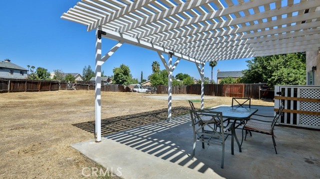 Detail Gallery Image 16 of 21 For 25310 Beantree Ct, Moreno Valley,  CA 92551 - 4 Beds | 2/1 Baths