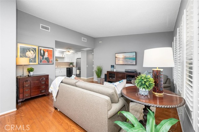 Detail Gallery Image 12 of 33 For 1260 Northwood Rd 164b,  Seal Beach,  CA 90740 - 2 Beds | 1 Baths